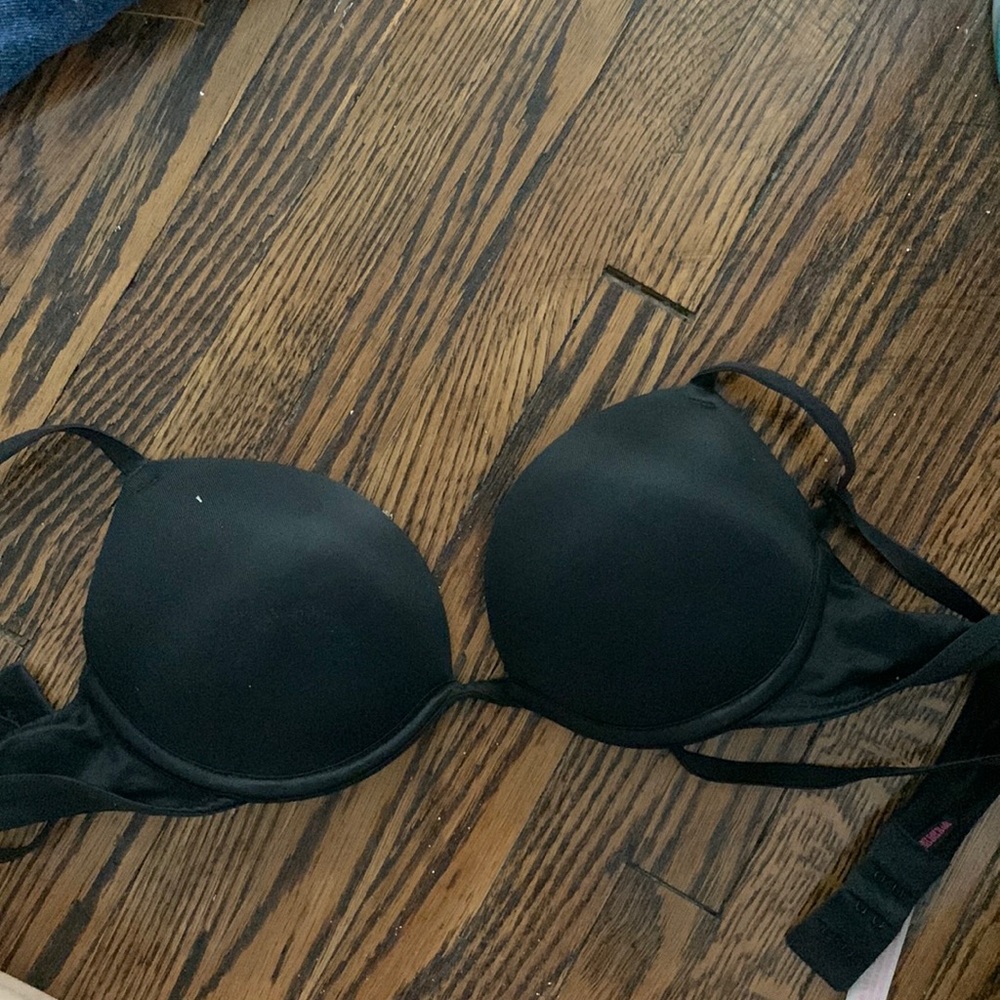 Victorias Secret PINK double push up bra